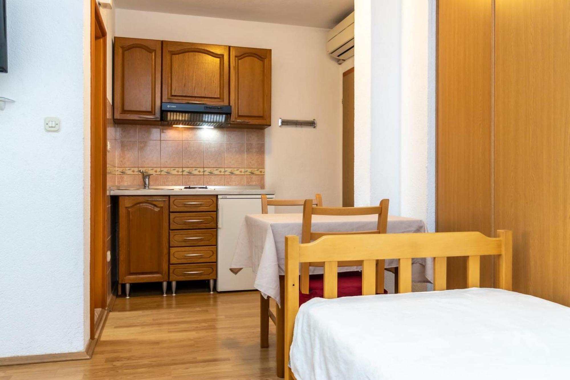 Apartments Dino Kaštela Esterno foto