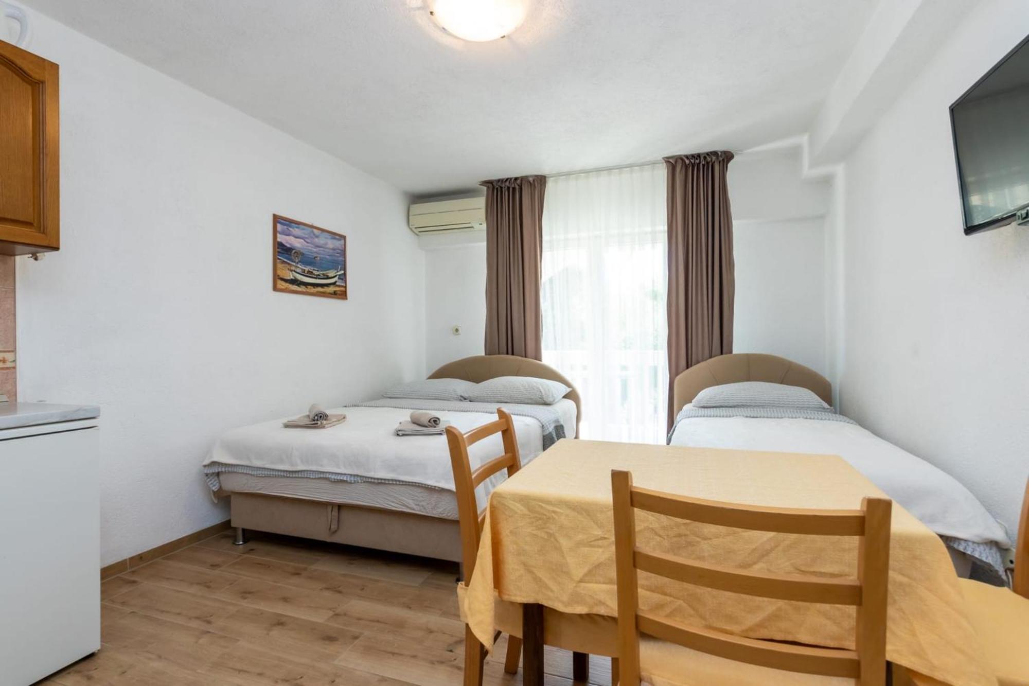 Apartments Dino Kaštela Esterno foto